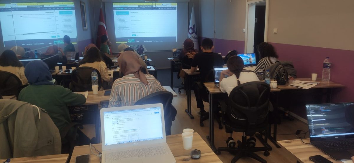 İLERİ SEVİYE REACT eğitimi — Ptt AŞ eğitimi