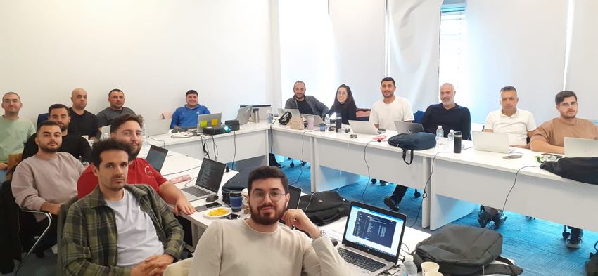 Oracle Linux 8 System Administration 3 Eğitimi (1. Grup)